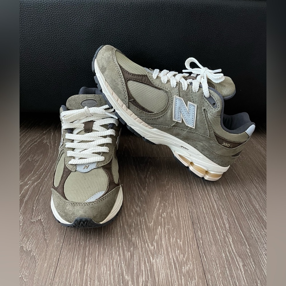New Balance 2002R Olive Brown